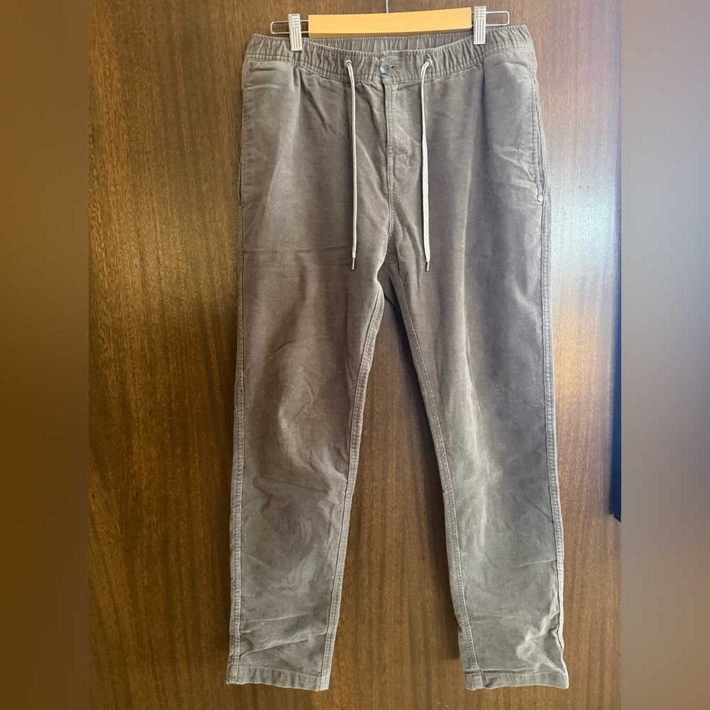 Vuori Men's Optimist Cord Pant Gray/Brown